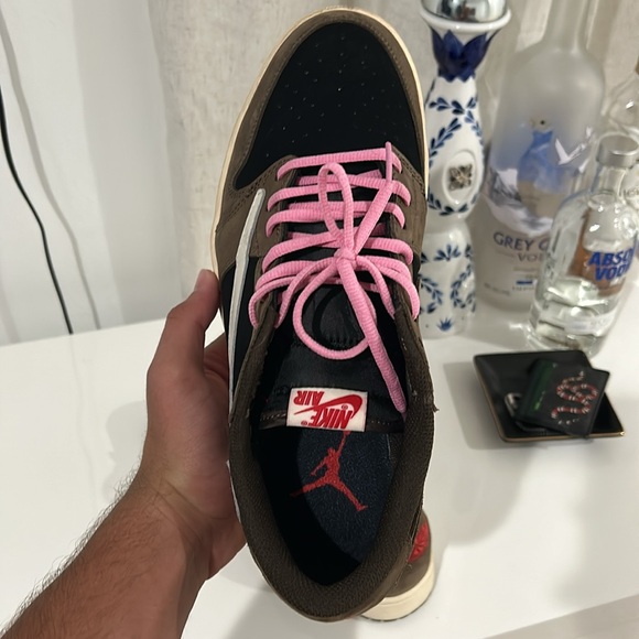 Jordan 1 low travis Scott - Picture 2 of 6